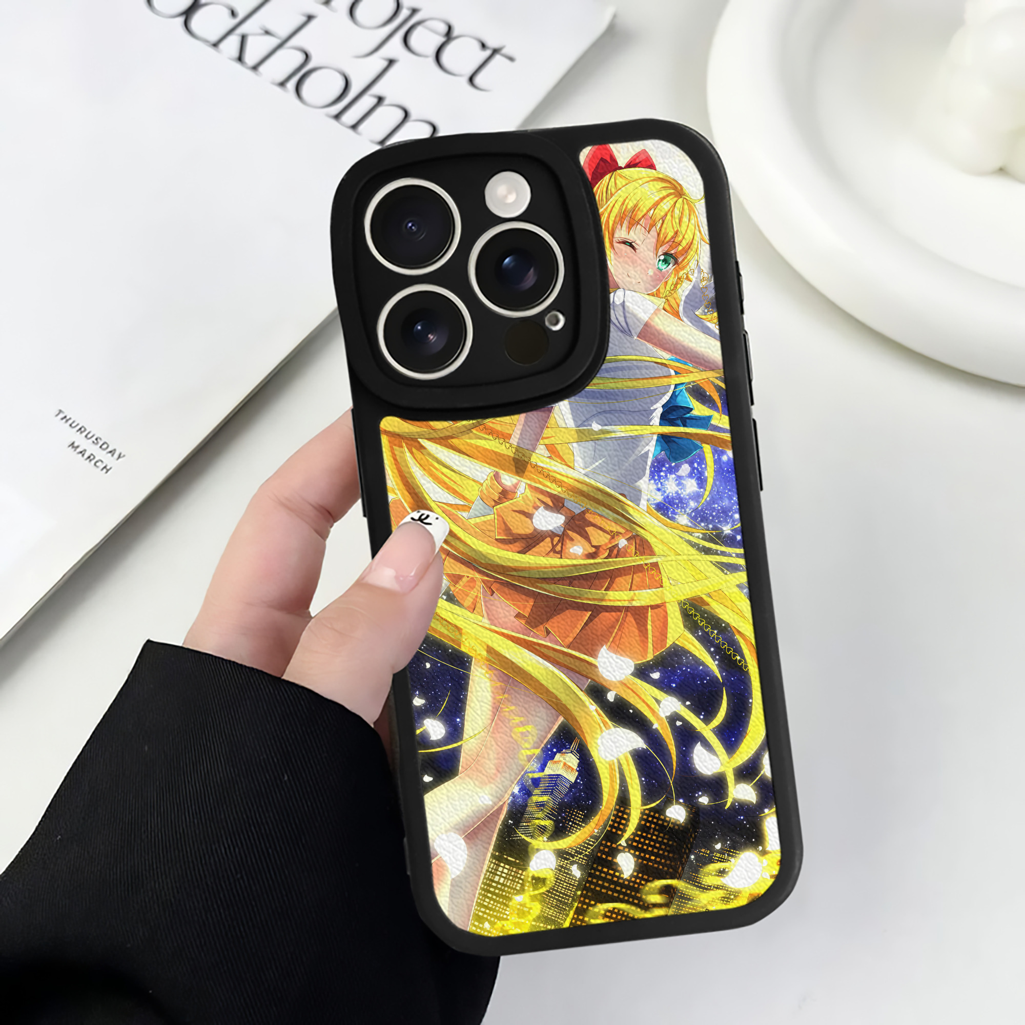 （画像用） 美少女戦士セーラームーン Sailor Moon 【iPhone 16シリーズ対応】シリコンスマホケース（レザー調） 材質：シリコン